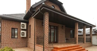 Строительство домов из кирпича с мансардой в Юрге | от 3625 рублей